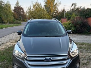 2018 Ford Kuga II Рестайлинг, серый, 1800000 рублей, вид 1