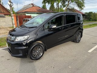 2015 Honda Freed Spike I Рестайлинг 2, чёрный, 1330000 рублей, вид 1