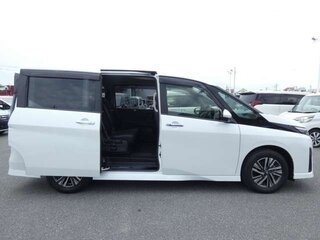 2023 Nissan Serena VI (C28), белый, 2420000 рублей, вид 5
