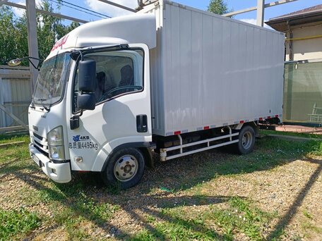 2024 Isuzu Elf (N-series), белый, 2990000 рублей, вид 3