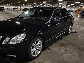 2010 Mercedes-Benz E-Класс 200 5G-Tronic IV (W212, S212, C207), чёрный, 1200000 рублей, вид 1