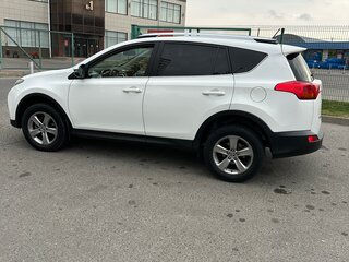 2015 Toyota RAV4 IV (XA40), белый, 1650000 рублей, вид 4