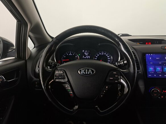 2017 Kia Cerato III Рестайлинг (Classic), чёрный, 990000 рублей - вид 10
