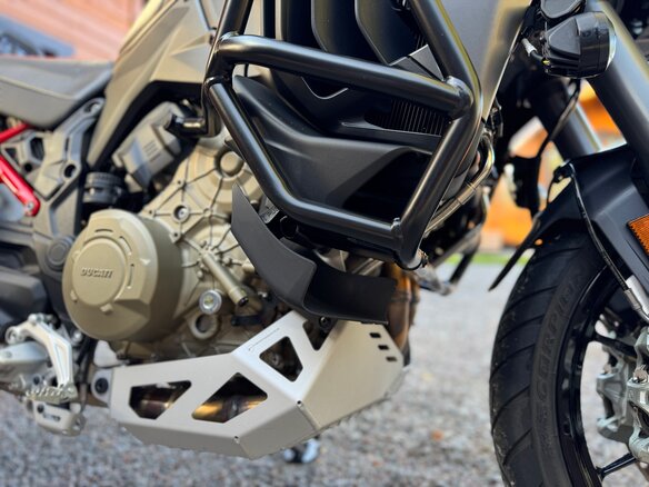 2024 Ducati Multistrada V4, серый - вид 12