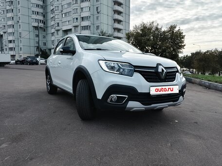 2022 Renault Logan Stepway II Рестайлинг, белый, 1375000 рублей, вид 4