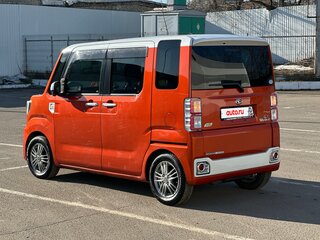 2015 Daihatsu Wake I, оранжевый, 790000 рублей, вид 3