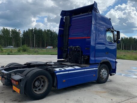 2013 Volvo FH, синий, 3000000 рублей, вид 3