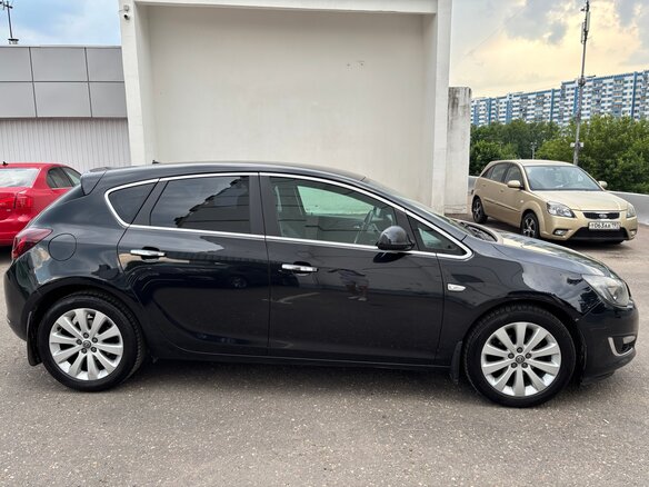 2013 Opel Astra J Рестайлинг, чёрный, 900000 рублей - вид 8