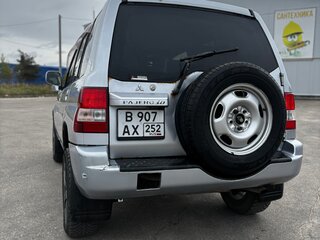 2003 Mitsubishi Pajero iO, серебристый, 380000 рублей, вид 4