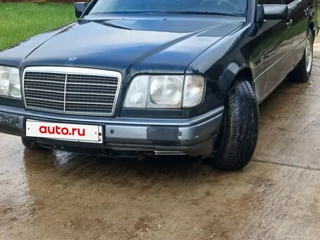 1995 Mercedes-Benz E-Класс 200 I (W124), серый, 390000 рублей, вид 2
