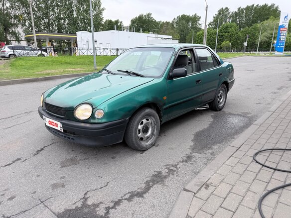 1999 Toyota Corolla VIII (E110), зелёный, 220000 рублей