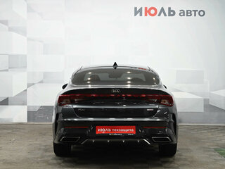 2020 Kia K5 III, серый, 2250000 рублей, вид 5