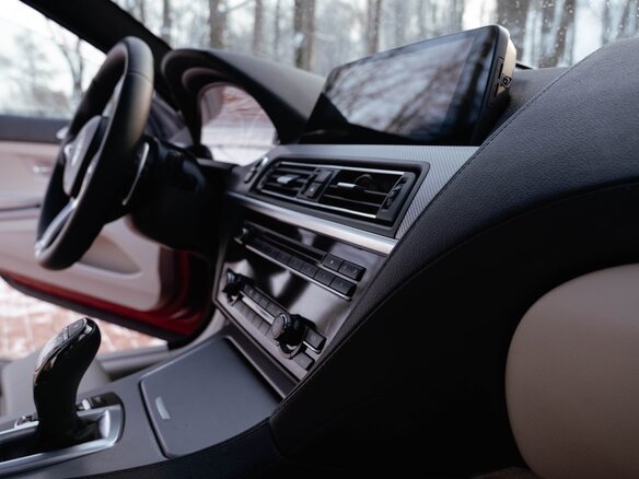 2012 BMW 6 серии 640d xDrive III (F06/F13/F12), красный, 3400000 рублей - вид 26