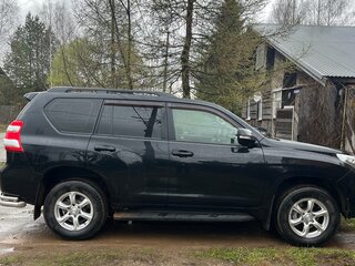 2016 Toyota Land Cruiser Prado 150 Series Рестайлинг 1, чёрный, 3130000 рублей, вид 4