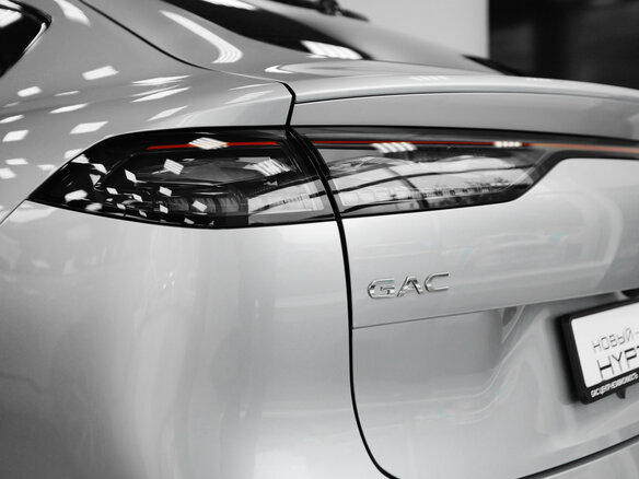 2026 GAC Hyptec HT, серебристый, 5999000 рублей - вид 8