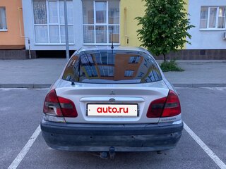 2003 Mitsubishi Carisma I Рестайлинг, серебристый, 100000 рублей, вид 3