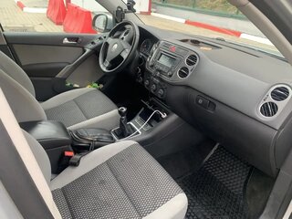 2009 Volkswagen Tiguan I, серебристый, 720000 рублей, вид 5