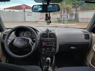 2005 Hyundai Accent ТагАЗ II, бежевый, 145000 рублей, вид 5