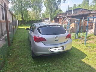 2010 Opel Astra J, серебристый, 500000 рублей, вид 5