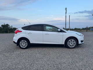 2016 Ford Focus III Рестайлинг, белый, 1050000 рублей, вид 4