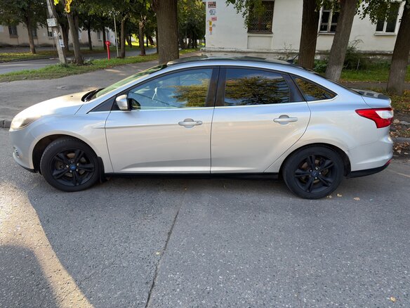 2012 Ford Focus III, серебристый, 900000 рублей - вид 4