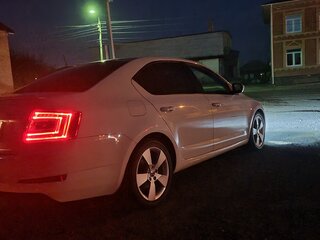 2014 Skoda Octavia III (A7), белый, 1600000 рублей, вид 3