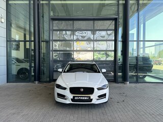 2019 Jaguar XE I, белый, 2490000 рублей, вид 3