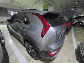 2023 Kia Niro II, серый, 2879000 рублей, вид 3