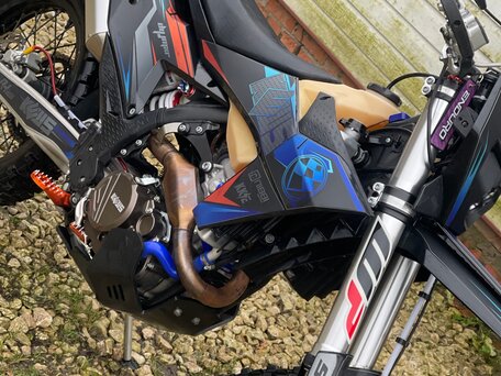 2024 KTM 300 EXC, синий, 220000 рублей, вид 4