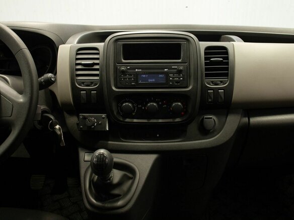 2015 Renault Trafic III, серебристый, 1895000 рублей - вид 25