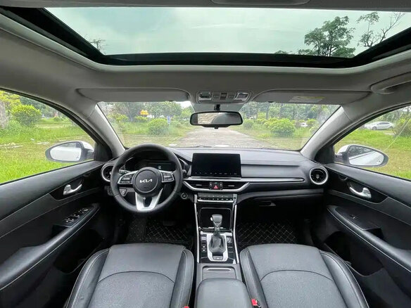 2022 Kia K3 II (China Market), белый, 1250000 рублей - вид 5