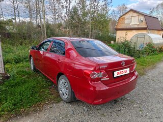 2010 Toyota Corolla X (E140, E150) Рестайлинг, пурпурный, 1050000 рублей, вид 4