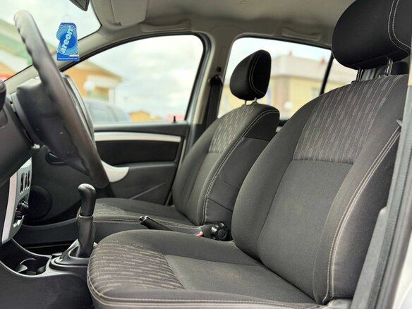 2014 Renault Sandero I, серебристый, 600000 рублей - вид 18