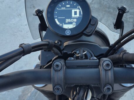 2023 Yamaha XSR700, белый, 900000 рублей, вид 4