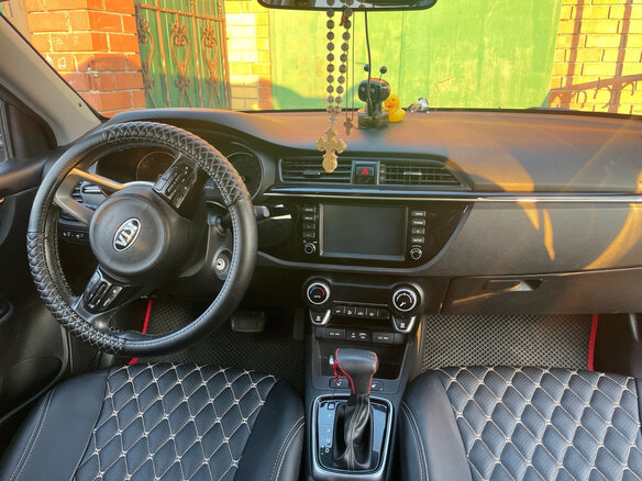 2019 Kia Rio X-Line IV, серый, 1350000 рублей - вид 5