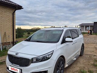 2017 Kia Carnival III, белый, 2850000 рублей, вид 1