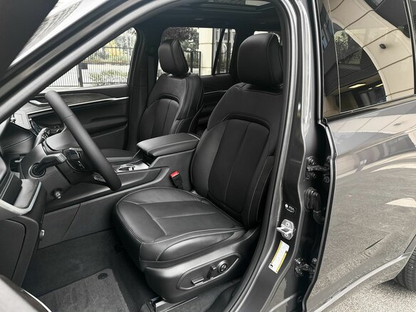 2026 Jeep Grand Cherokee V (WL) Рестайлинг, серый, 9990000 рублей - вид 19