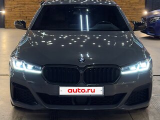 2022 BMW 5 серии 530i xDrive VII (G30/G31/G38) Рестайлинг, серый, 4900000 рублей, вид 3