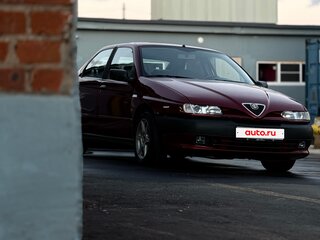 1996 Alfa Romeo 146, красный, 550000 рублей, вид 3