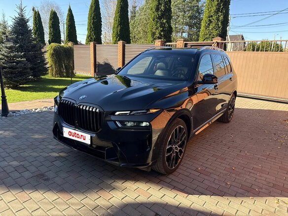 2023 BMW X7 40i I (G07) Рестайлинг, чёрный, 11200000 рублей