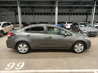 2019 Kia Cerato III Рестайлинг (Classic), серый, 1369000 рублей, вид 4
