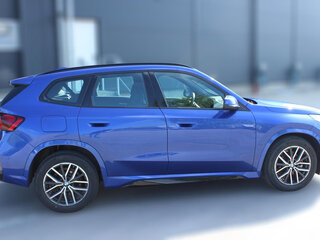 2025 BMW X1 18i sDrive III (U11/U12), синий, 4682177 рублей, вид 3