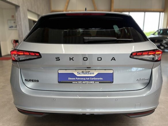 2026 Skoda Superb IV, серебристый, 5215005 рублей - вид 5