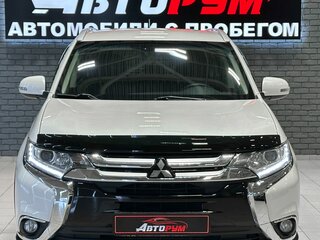 2015 Mitsubishi Outlander III Рестайлинг 2, белый, 2107000 рублей, вид 3