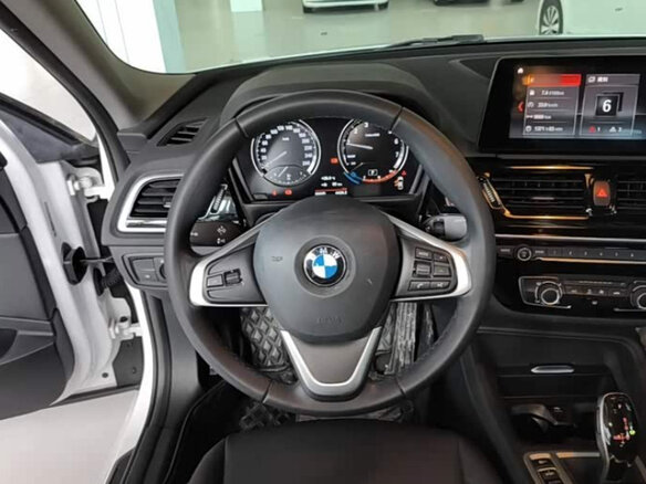 2021 BMW 1 серии 120i III (F52) Рестайлинг, белый - вид 11