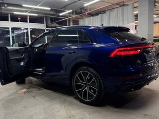 2022 Audi Q8 55 TFSI I (4M), синий, 7850000 рублей, вид 5