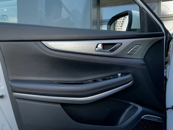 2022 Changan CS75 I Рестайлинг, белый, 1799000 рублей - вид 11