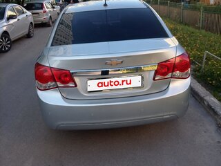 2011 Chevrolet Cruze I, серебристый, 670000 рублей, вид 3