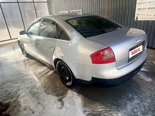 1998 Audi A6 II (C5), серебристый, 330000 рублей, вид 4