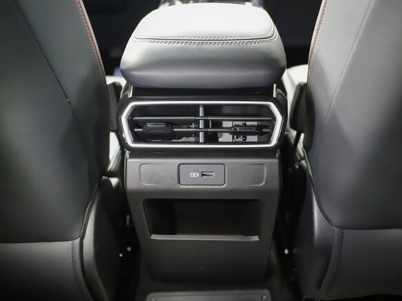 2026 Geely Cityray, серебристый, 3345000 рублей - вид 15